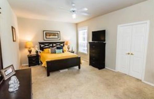 apt-337-2400 Mccue Rd, Houston, TX, 77056-5116 | Card Image