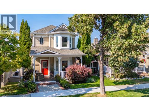 430 Mccarren Ave, Kelowna, BC, V1W4T8 | Card Image