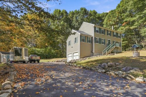 24 Garland Road, Nottingham, NH, 03290 | Card Image