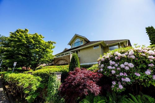 17-2150 Marine Dr, West Vancouver, BC, V7V1K3 | Card Image