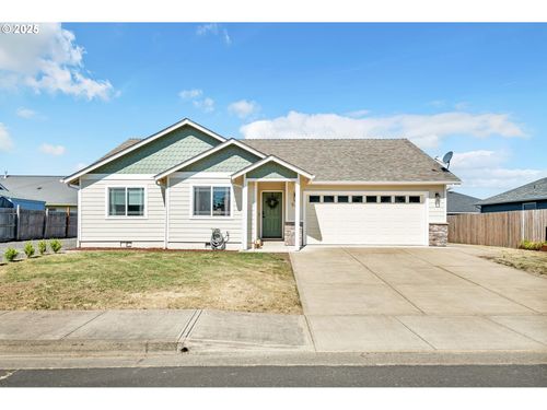 525 12th St, Aumsville, OR, 97325-9102 | Card Image