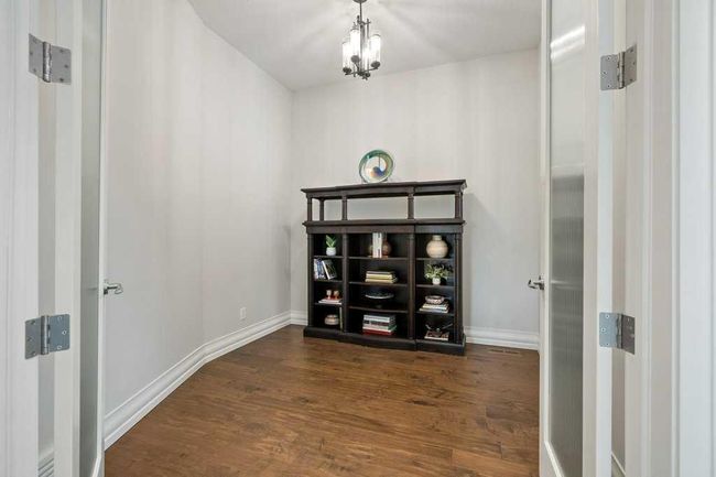 226 Artesia Gate, Home with 3 bedrooms, 4 bathrooms and 4 parking in Heritage Pointe AB | Image 4