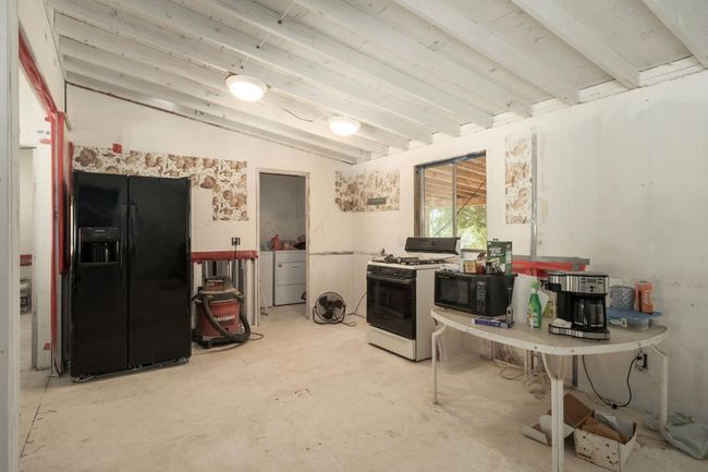 39569 Clover Ln, House other with 3 bedrooms, 0 bathrooms and null parking in Yokuts Valley CA | Image 23