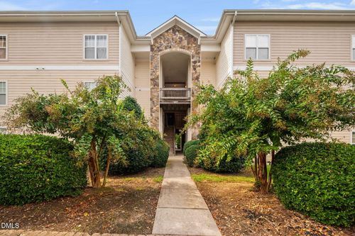 unit-101-102 Campus Walk Trl, Elon, NC, 27244-9197 | Card Image