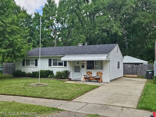 25034 Charles St, Taylor, MI, 48180-1583 | Card Image