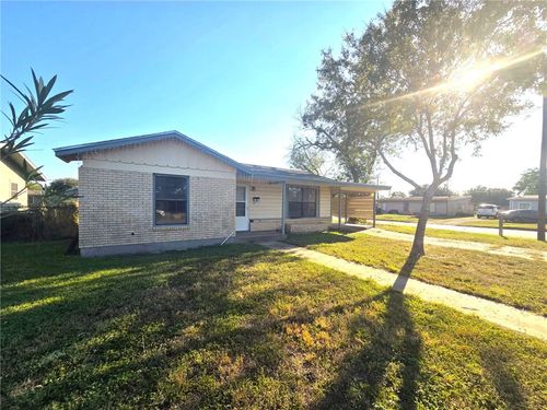 1301 E Fordyce Ave, Kingsville, TX, 78363-5915 | Card Image