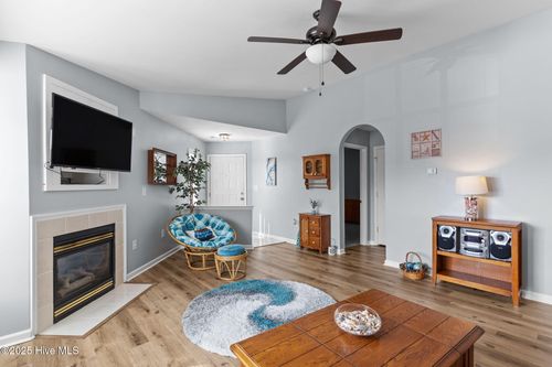 apt-204-4130 Breezewood Dr, Wilmington, NC, 28412-2549 | Card Image