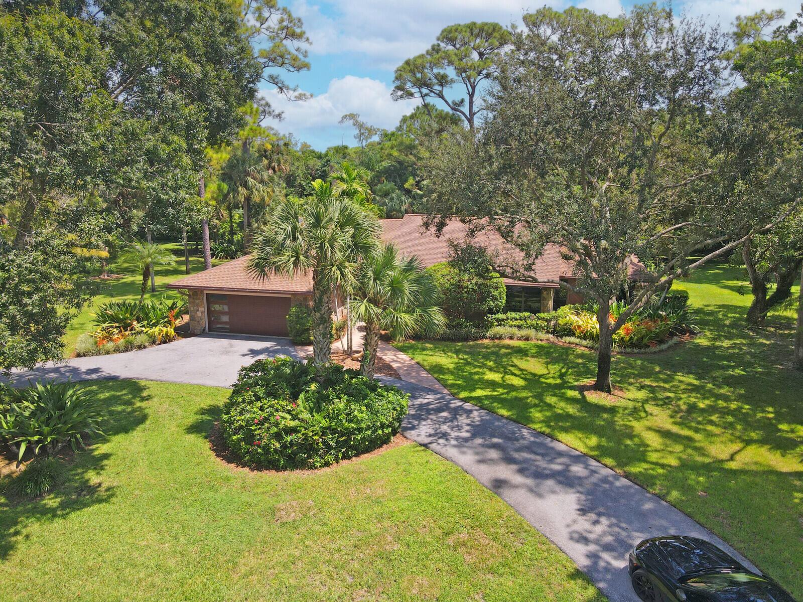 Pineacre Ln, Wellington, FL 33414