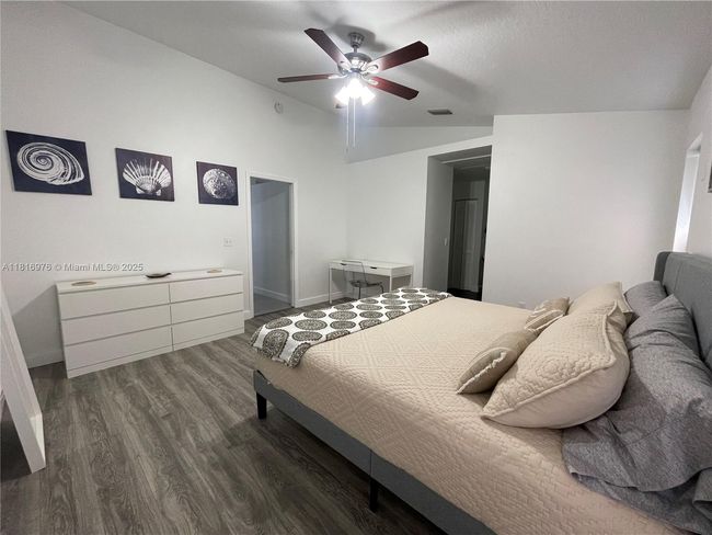 107 Paddock St, House other with 3 bedrooms, 2 bathrooms and null parking in Sebastian FL | Image 25