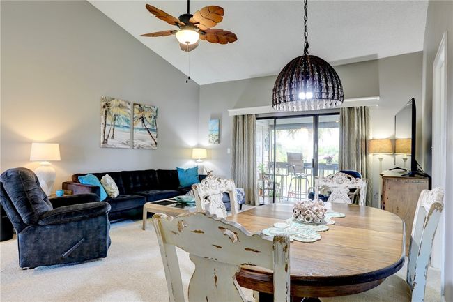 APT-4 - 5725 Pelican Pointe Dr, House attached with 2 bedrooms, 2 bathrooms and null parking in Sebastian FL | Image 12
