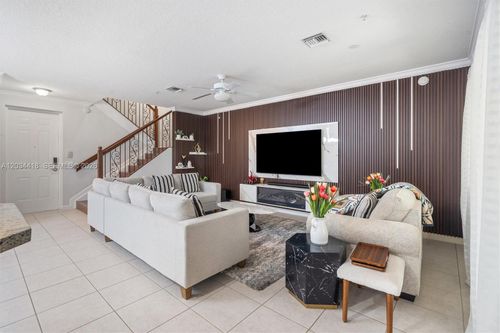105-2925 Nw 126th Ave, Sunrise, FL, 33323-6320 | Card Image