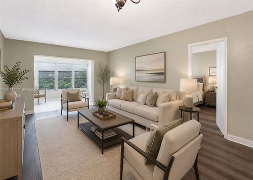 405-1030 Country Club Dr, Margate, FL, 33063-3217 | Card Image
