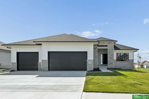 11714 S 124th Ave, Papillion, NE, 68046-4966 | Card Image