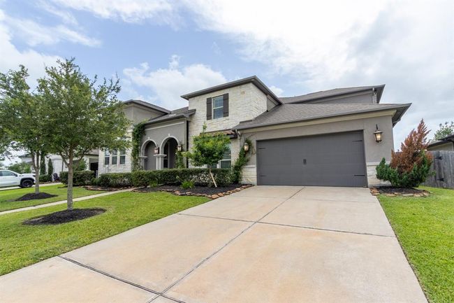 2218 Pleasant Hill Dr, House other with 5 bedrooms, 5 bathrooms and 3 parking in Friendswood TX | Image 42