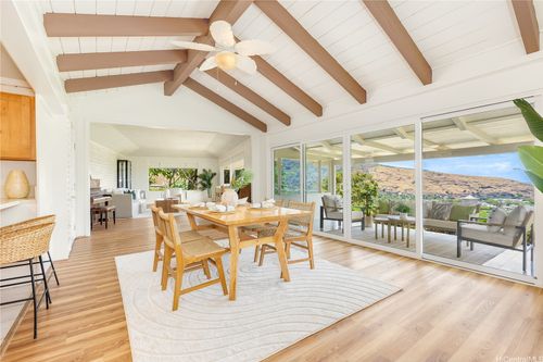 2456 Sonoma St, Honolulu, HI, 96822-1917 | Card Image
