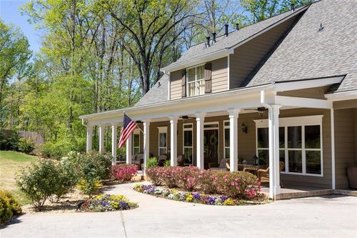 5725 Riley Rd, Cumming, GA, 30028-5921 | Card Image