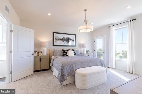 19748 Misty Moss Square, Ashburn, VA, 20147 | Card Image