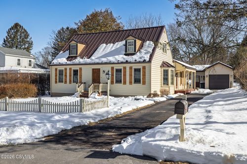 1057 Ave F, Danville, PA, 17821 | Card Image