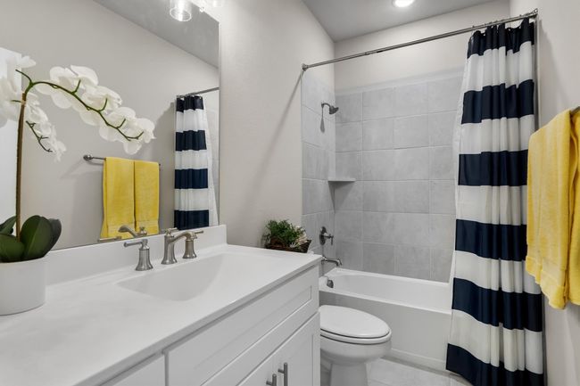 1363 Tecoma Trl, House other with 4 bedrooms, 2 bathrooms and null parking in Justin TX | Image 24