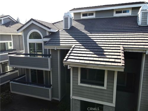 unit-346-26954 Flo Ln, Canyon Country, CA, 91351-5267 | Card Image