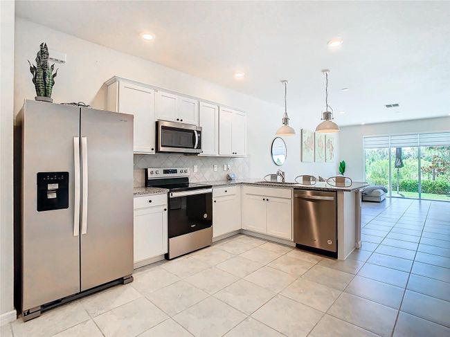 Open plan kitchen overlooking great room | Image 9