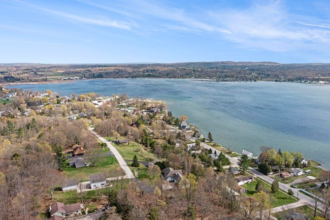 4642 Main St, House other with 8 bedrooms, 5 bathrooms and null parking in Onekama MI | Image 74