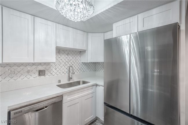 UNIT-11 - 5219 Caliente St, Condo with 2 bedrooms, 2 bathrooms and null parking in Las Vegas NV | Image 4