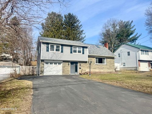 2221 Eastern Pkwy, Niskayuna, NY, 12309-6307 | Card Image