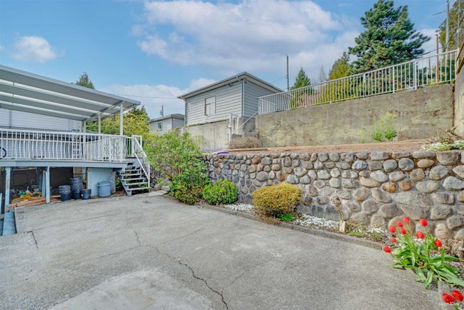 4599 Sunland Place, House other with 6 bedrooms, 3 bathrooms and 5 parking in Burnaby BC | Image 6