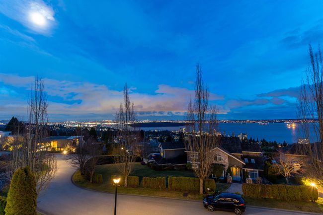 2291 Orchard Lane, House other with 5 bedrooms, 4 bathrooms and 6 parking in West Vancouver BC | Image 37