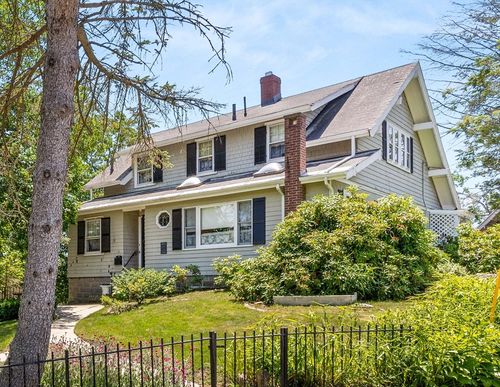 15 Upland Rd, Melrose, MA, 02176-1710 | Card Image