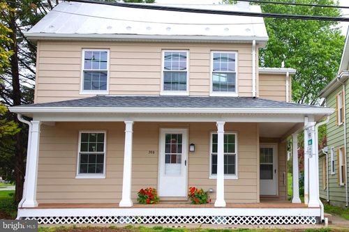 305 N Main St, BOONSBORO, MD, 21713-1011 | Card Image