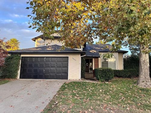 7822 Ivy Hill Way, Antelope, CA, 95843-2467 | Card Image