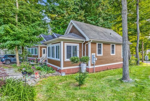 129-2 Chipmunk Lane, Prince Edward County, ON, K0K1P0 | Card Image