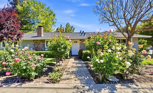 1701 S Springer Rd, Mountain View, CA, 94040-3643 | Card Image