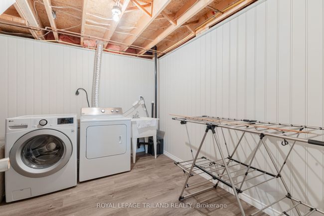 10248 Pinetree Dr, House other with 4 bedrooms, 2 bathrooms and 4 parking in Grand Bend ON | Image 22