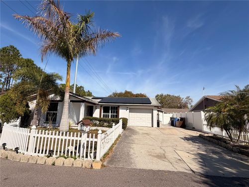 10213 Explorer Ct, TAMPA, FL, 33615-2566 | Card Image