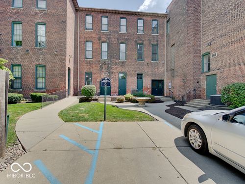 apt-207-970 Fort Wayne Ave, Indianapolis, IN, 46202-4330 | Card Image