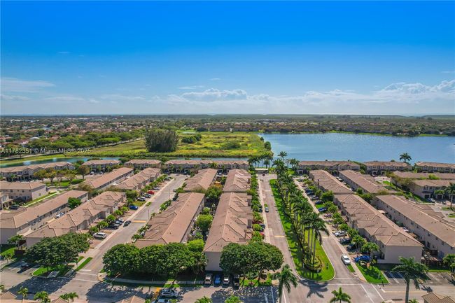 9369 Sw 221 St St, Townhouse with 2 bedrooms, 3 bathrooms and null parking in Cutler Bay FL | Image 49