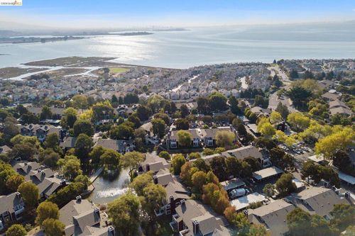 24 Bayside Ct, Richmond, CA, 94804-7442 | Card Image