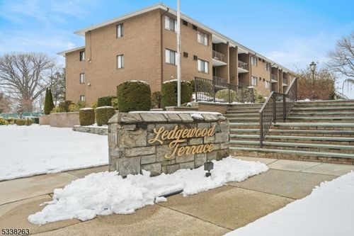 apt-101-468 Liberty St, Little Ferry, NJ, 07643-1088 | Card Image