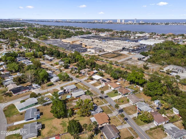 2524 Anastasia Dr, House other with 3 bedrooms, 2 bathrooms and null parking in SOUTH DAYTONA FL | Image 32