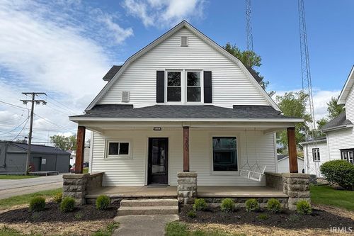 200 E Berry St, Middlebury, IN, 46540-2202 | Card Image
