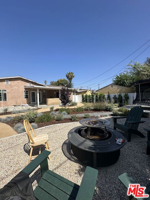 6442 Wilkinson Ave, North Hollywood, CA, 91606-4517 | Card Image