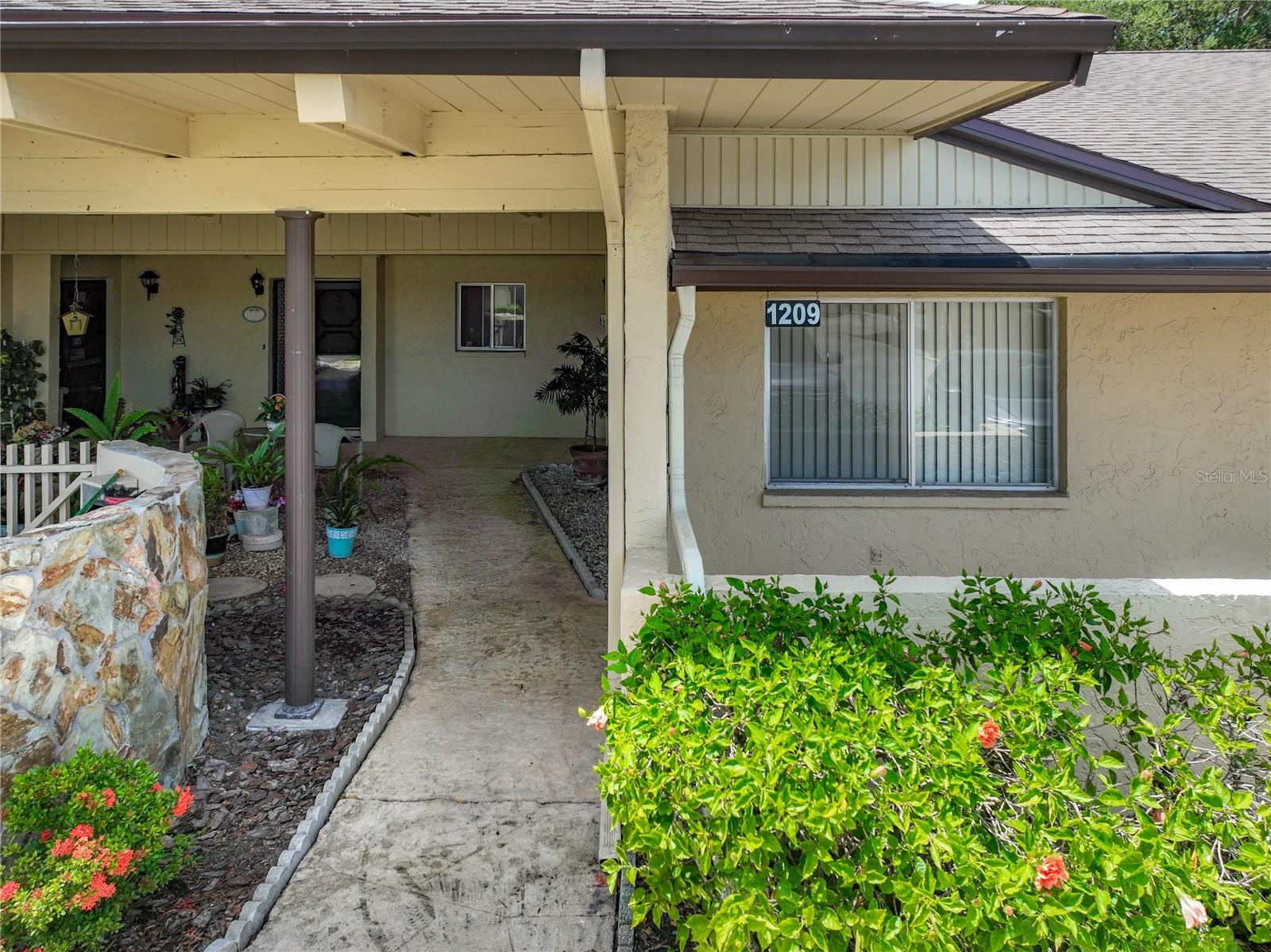 16th Cir, Largo, FL 33771