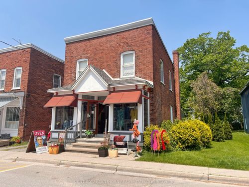 282 Bloomfield Main St, Bloomfield, ON, K0K1G0 | Card Image