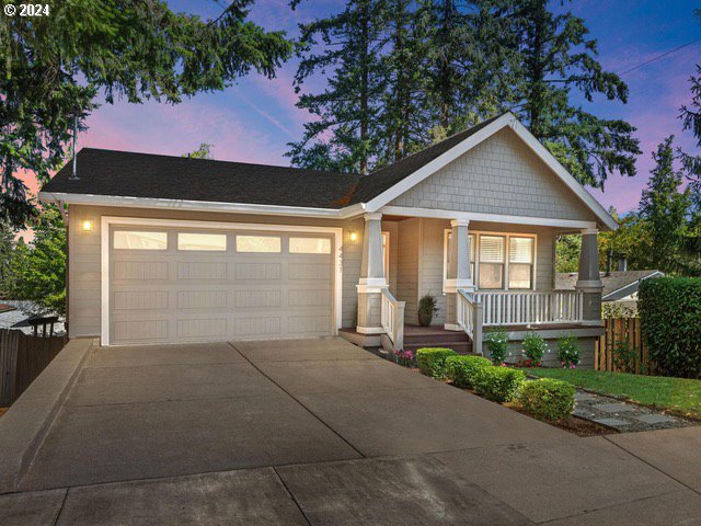 Coronado St, Portland, OR 97219