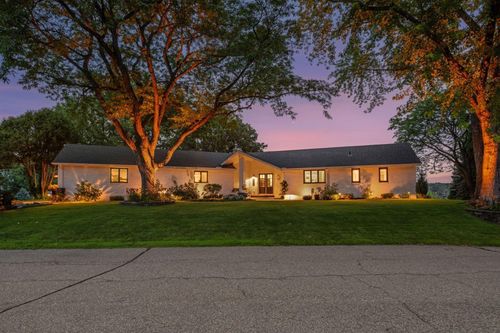 3550 Island View Cir Nw, Prior Lake, MN, 55372-1602 | Card Image