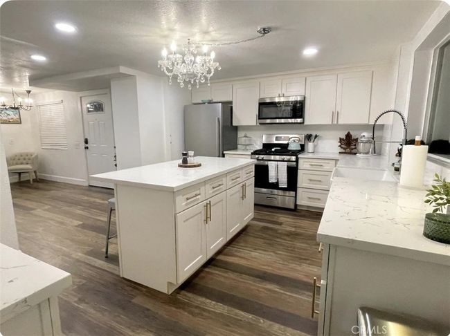 2009 Mojave Scenic Dr, House other with 3 bedrooms, 3 bathrooms and null parking in Wrightwood CA | Image 7