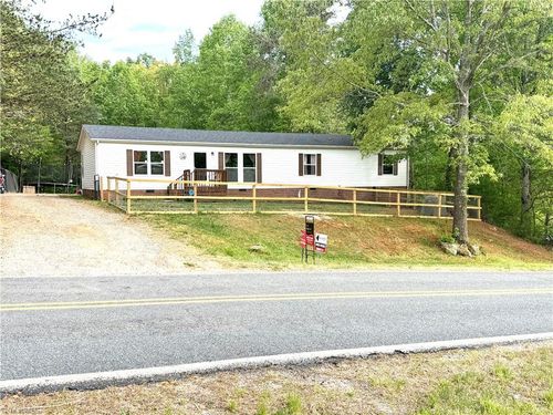 929 Brookhaven Rd, Statesville, NC, 28625-9234 | Card Image